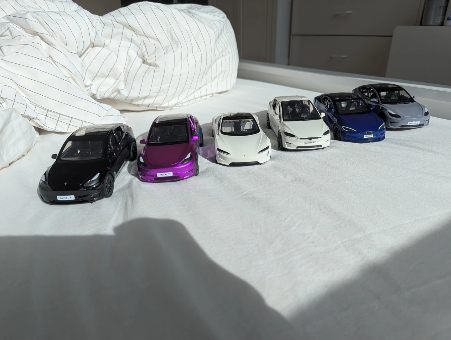 1：24 Tesla set of 6 - photo 2