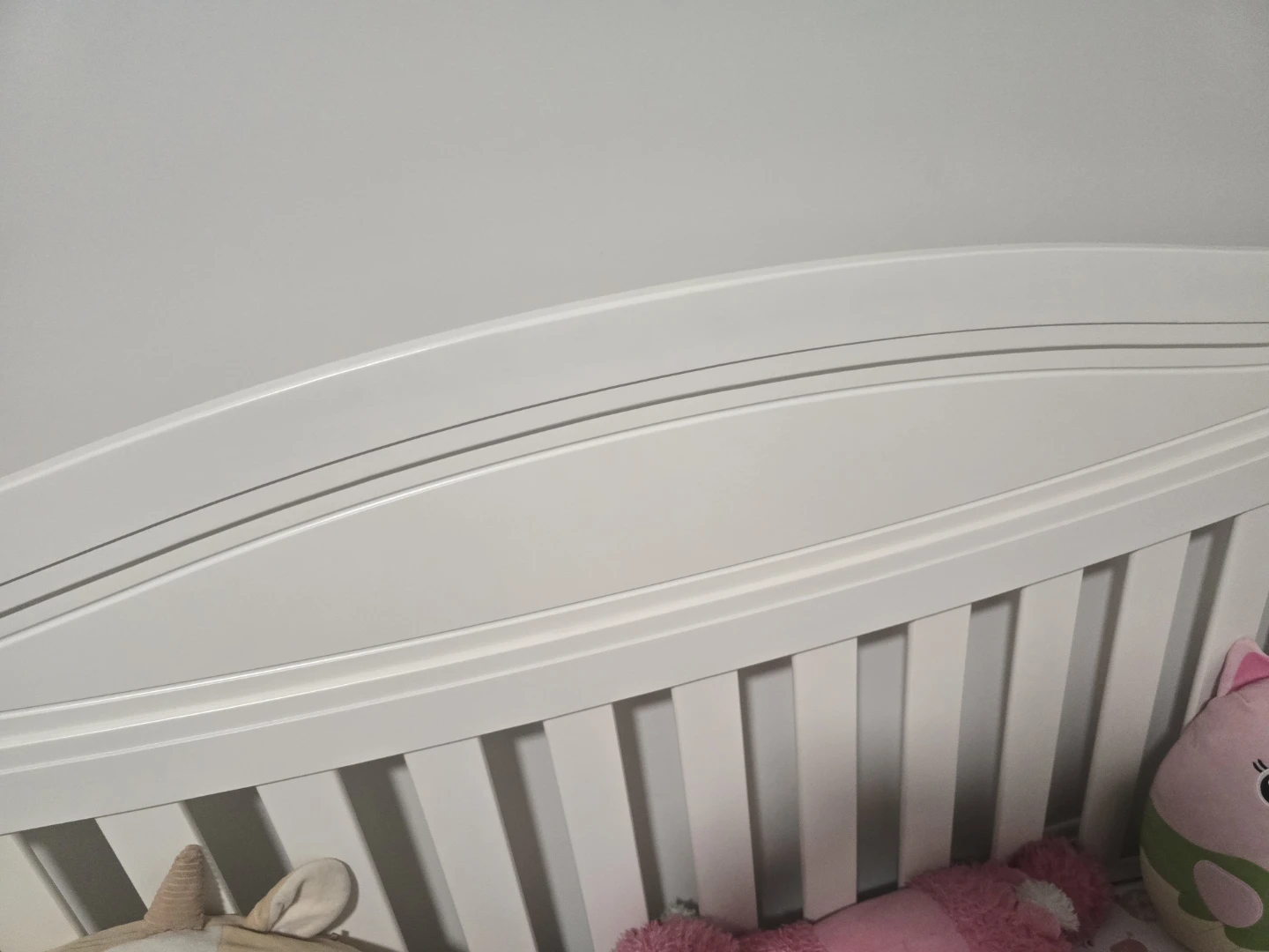 White Convertible Crib - photo 2