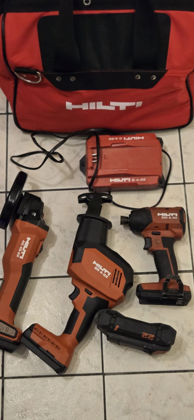 Hilti Cordless Power Tool Set with Bag & Charger - photo 2
