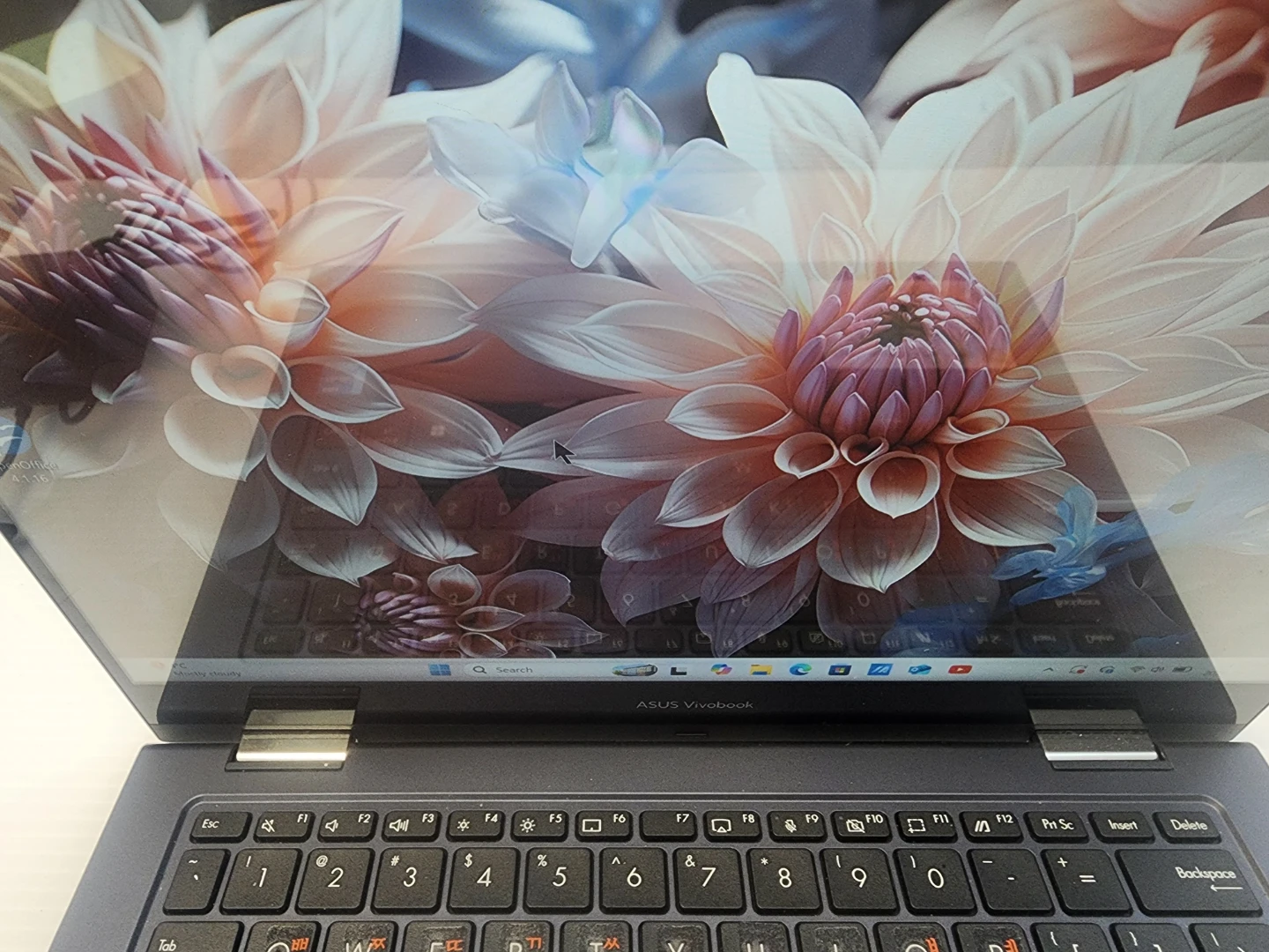 ASUS Vivobook Go 14 Flip Touchscreen Laptop