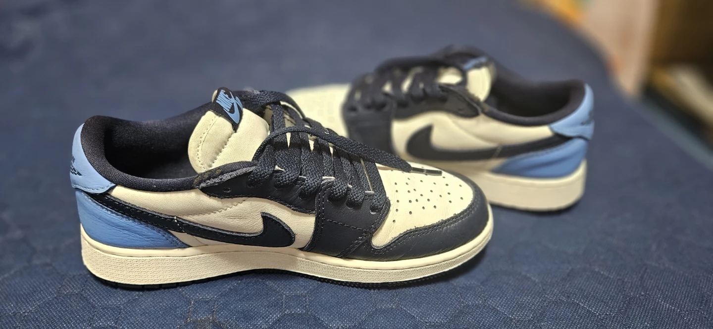 Nike Air Jordan 1 Low "University Blue" - photo 4