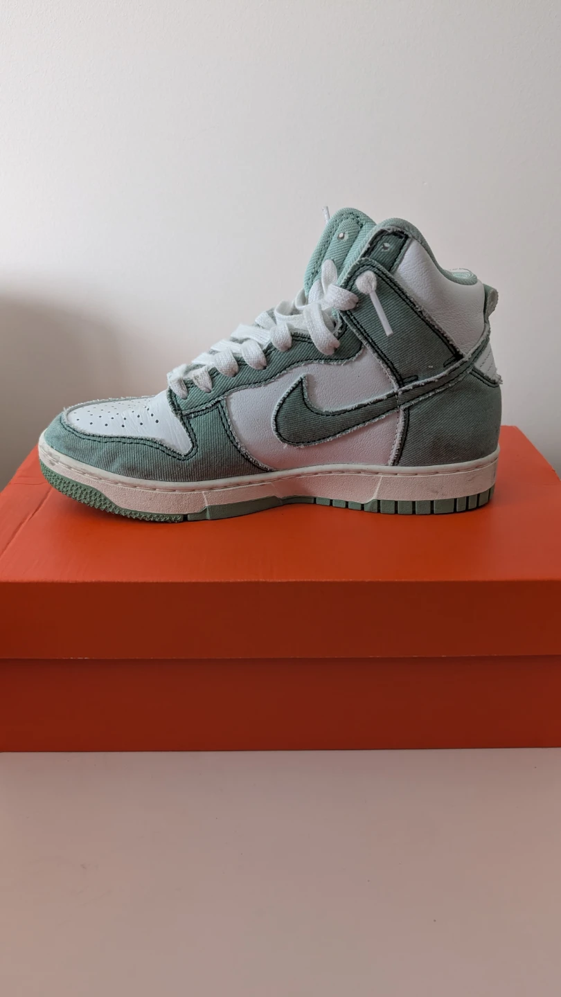Nike Dunk High Sneakers - Size 8 - Mint Green & White - photo 2