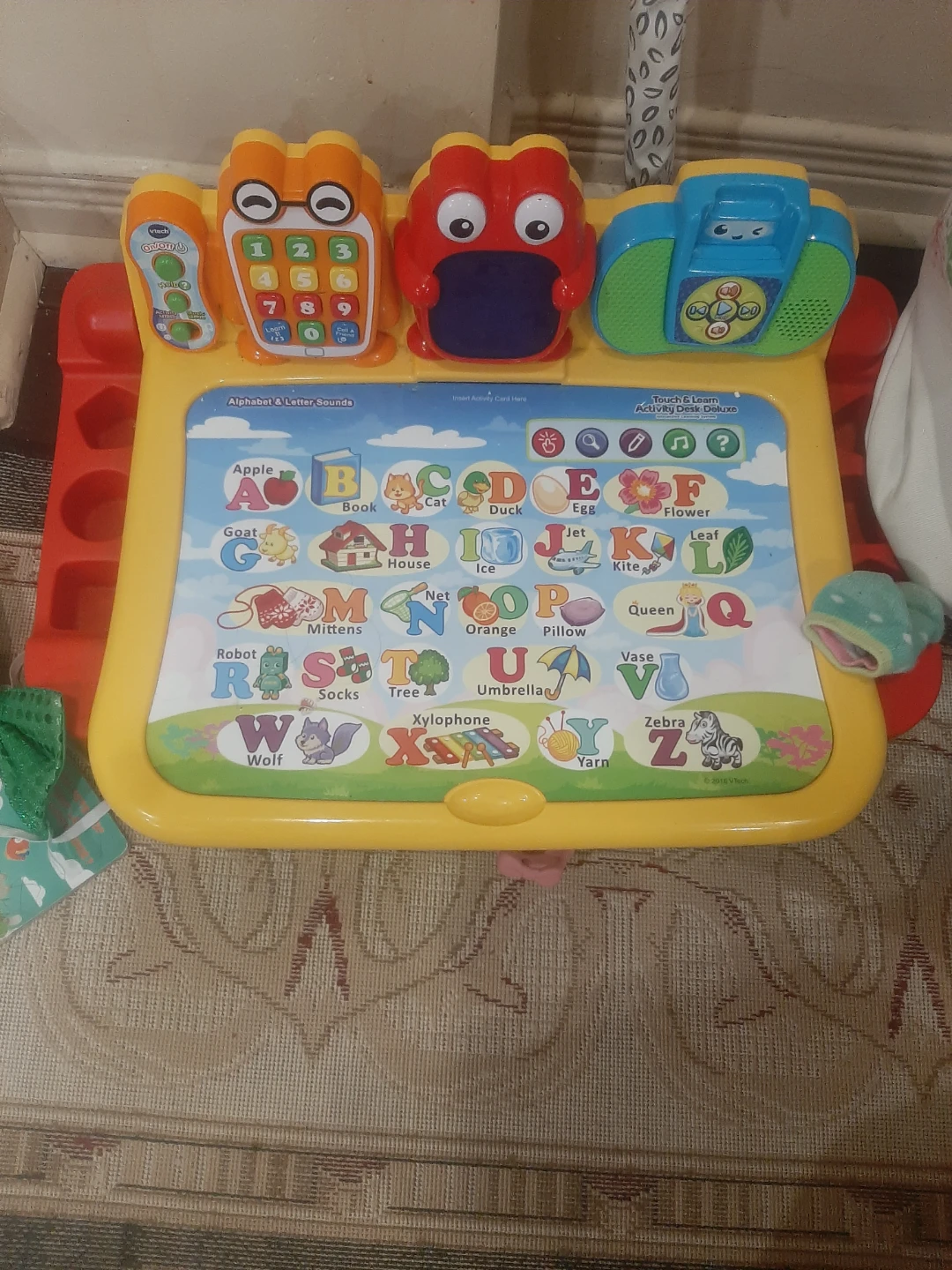 VTech Touch & Learn Activity Desk Deluxe