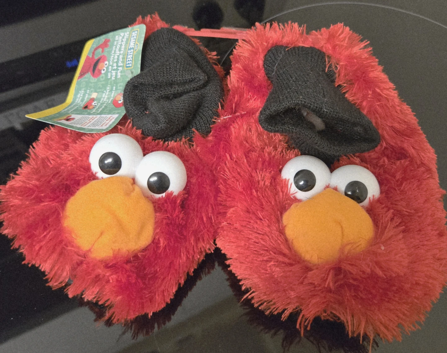 Sesame Street Elmo and Cookie Monster Slipper Puppets - photo 3
