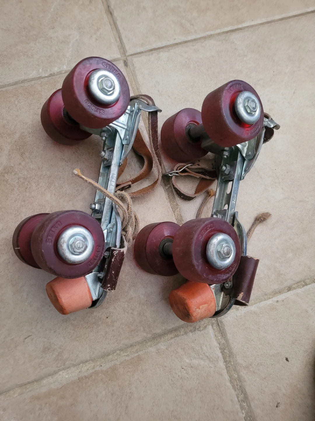 Vintage Adjustable Roller Skates - photo 2