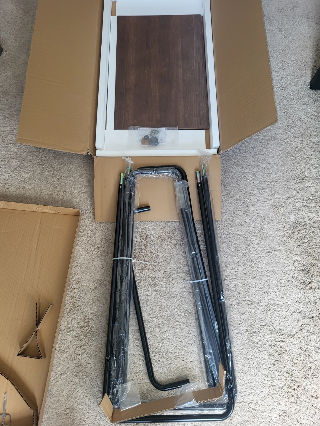 Clothing rack (New in box) - photo 3