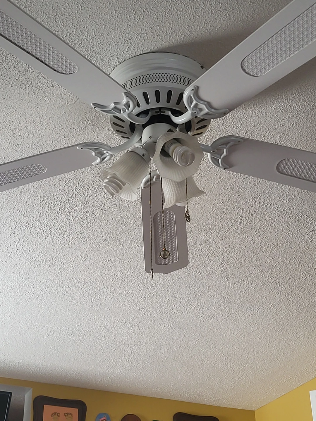 White 5-Blade Ceiling Fan with Lights - photo 2