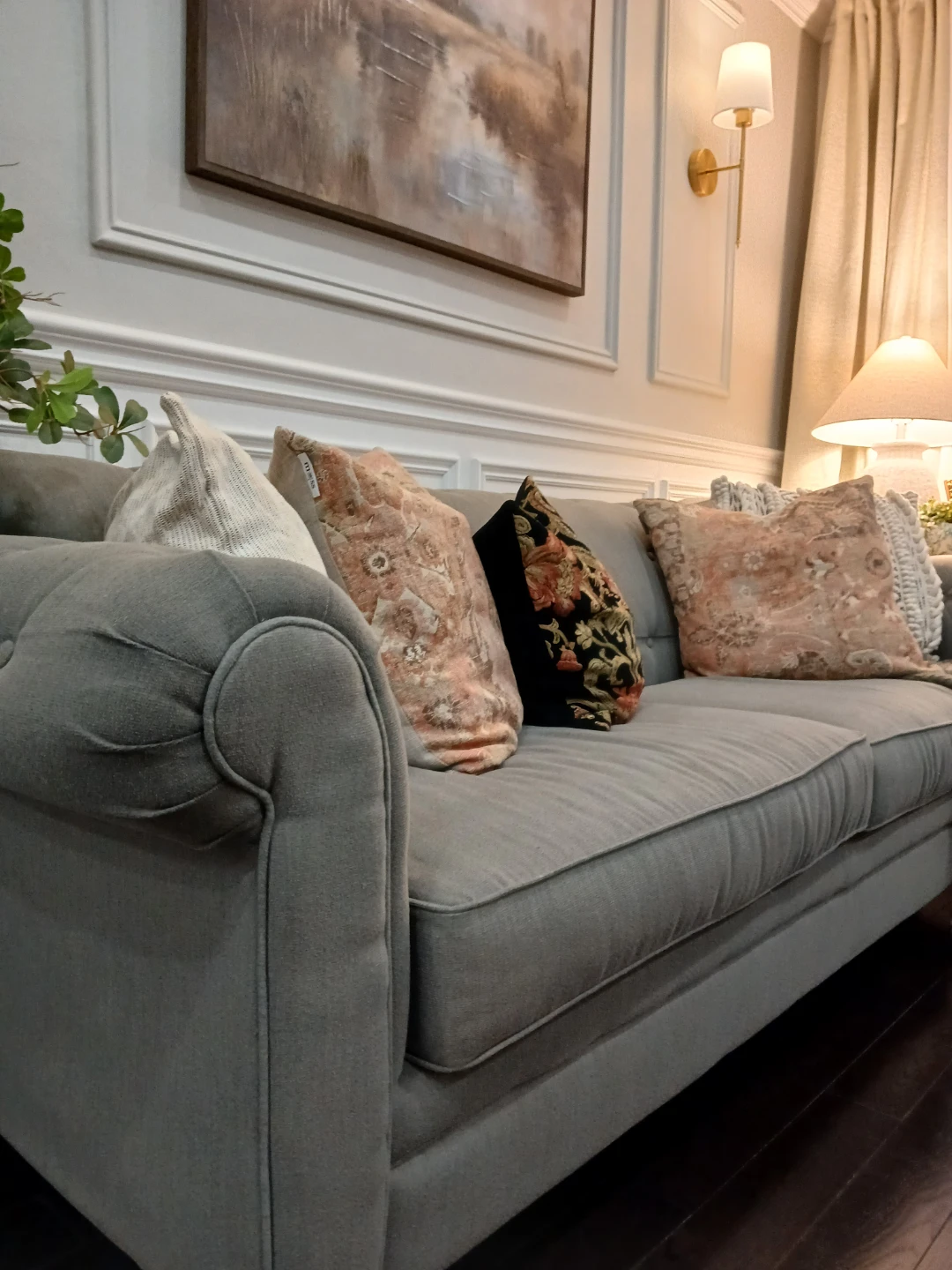 Grey Tufted Sofa - photo 5