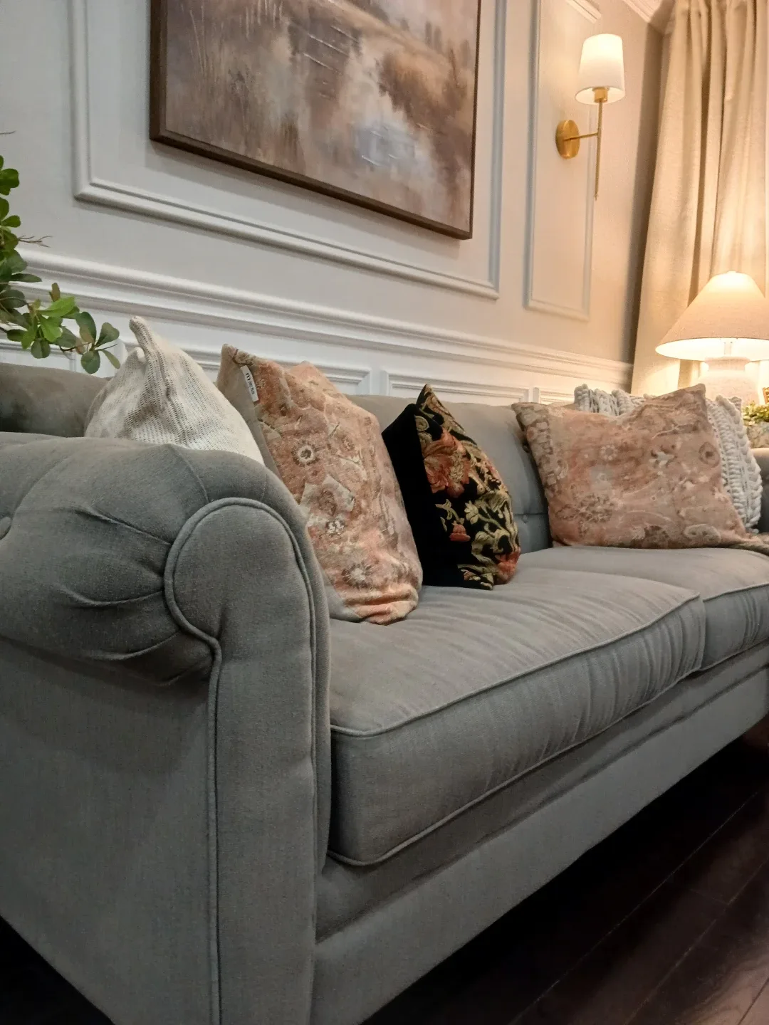 Grey Tufted Sofa - photo 5