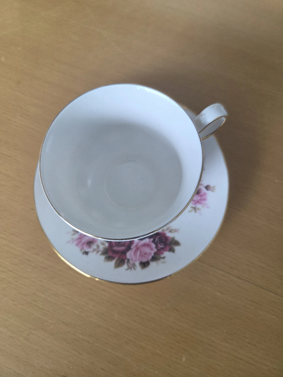 Queen Anne Teacup and Saucer Set - photo 2