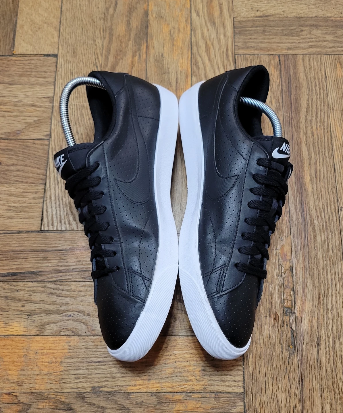Nike Men's Black Sneakers Size 10.5 - photo 2
