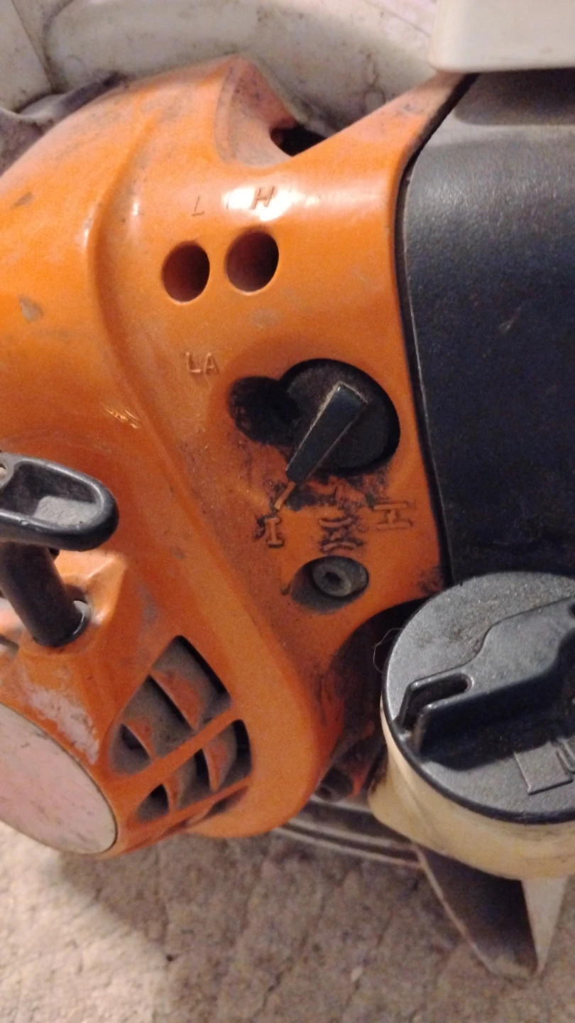 STIHL Gas Powered Leaf Blower - photo 3