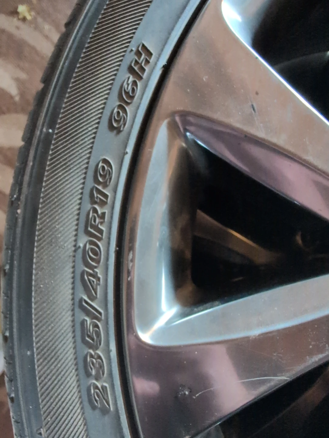 4 Used Nexen Summer Tires with Rims - photo 2