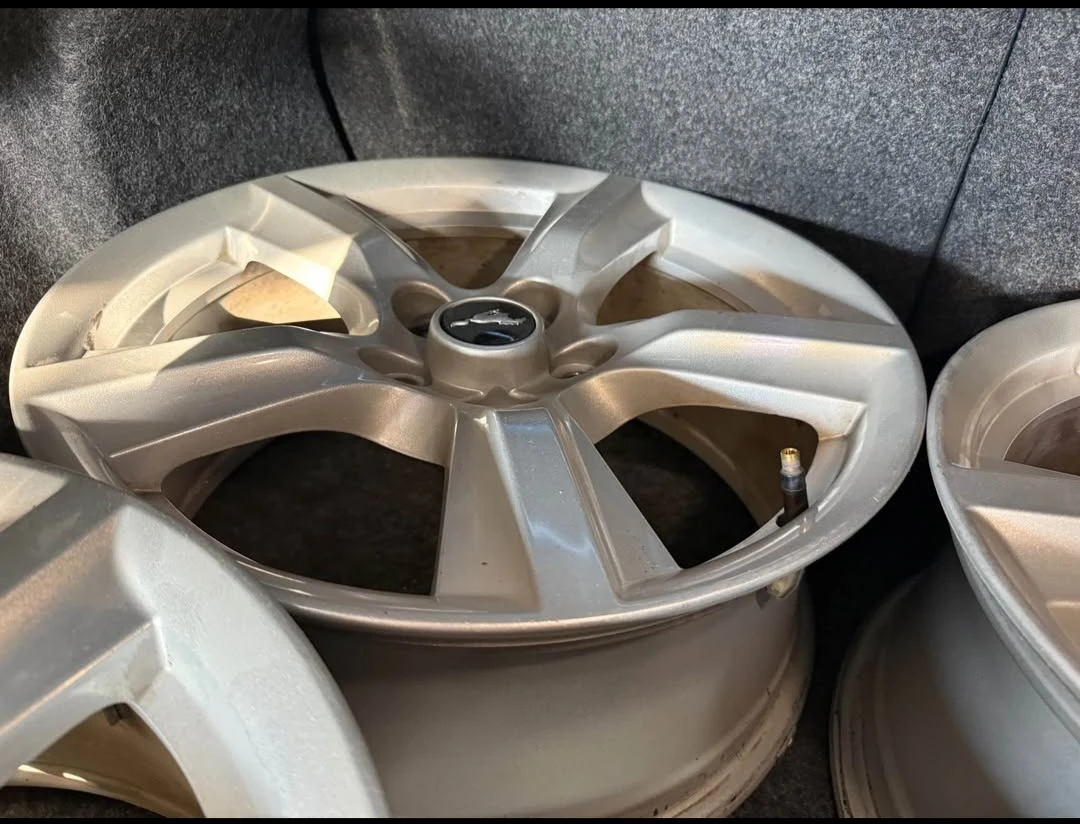 2018 Mustang 17inches Rims - photo 5