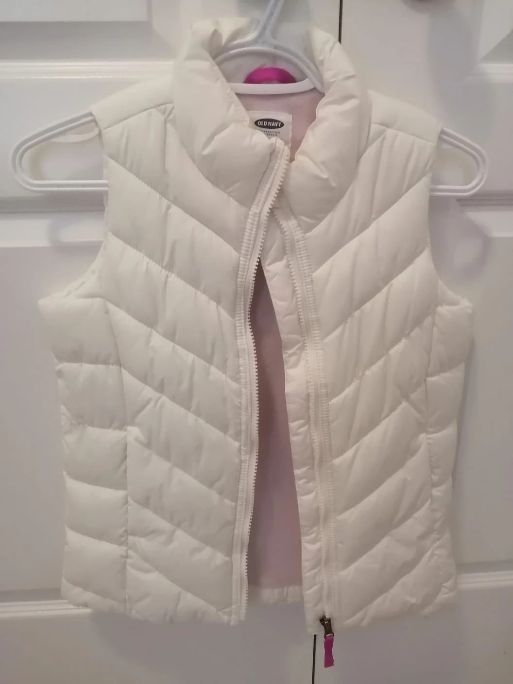 Old Navy White Puffer Vest