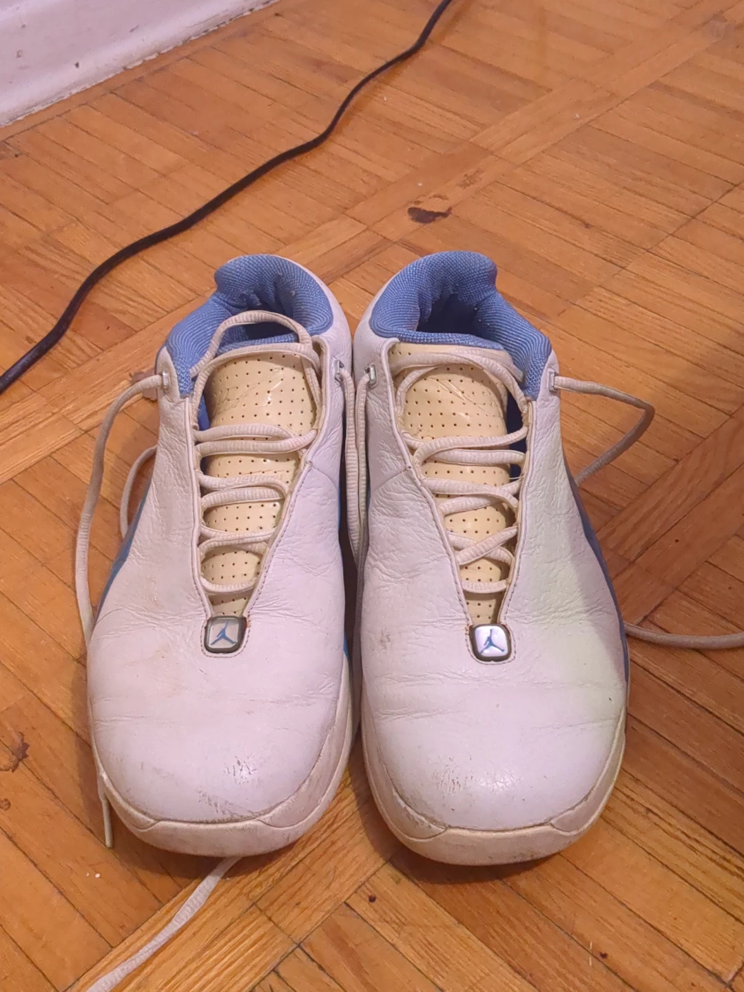 Jordan Kids Shoes White/Blue Size 3Y