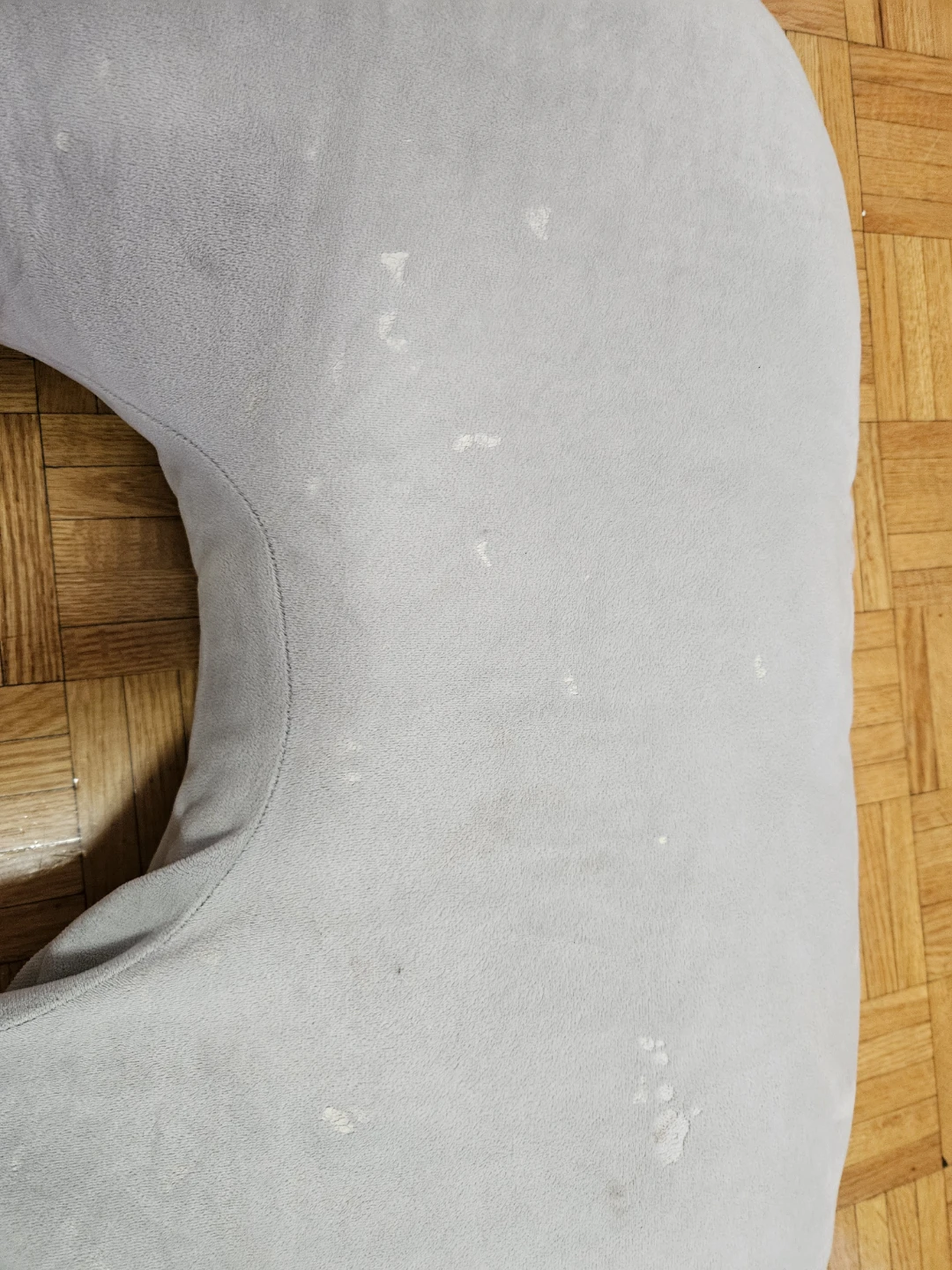 U-Shaped Pregnancy Pillow - photo 3