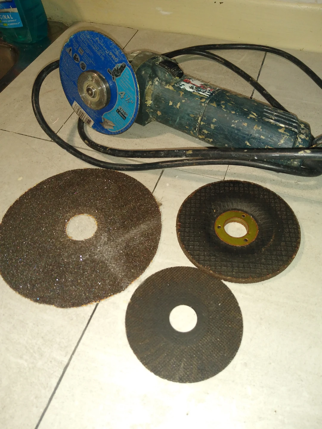 Really nice grinder with accessories - photo 2