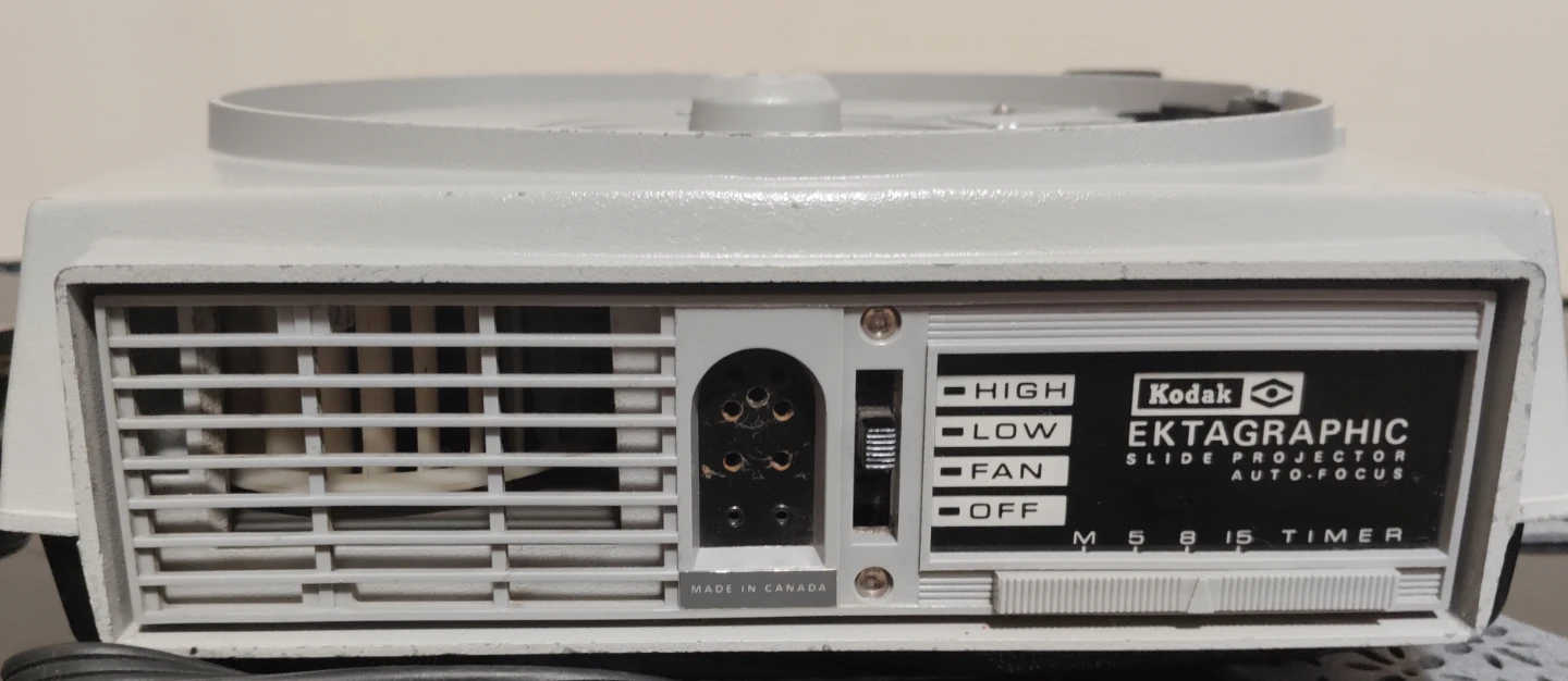 Kodak Ektagraphic Slide Projector - Model AF - photo 2