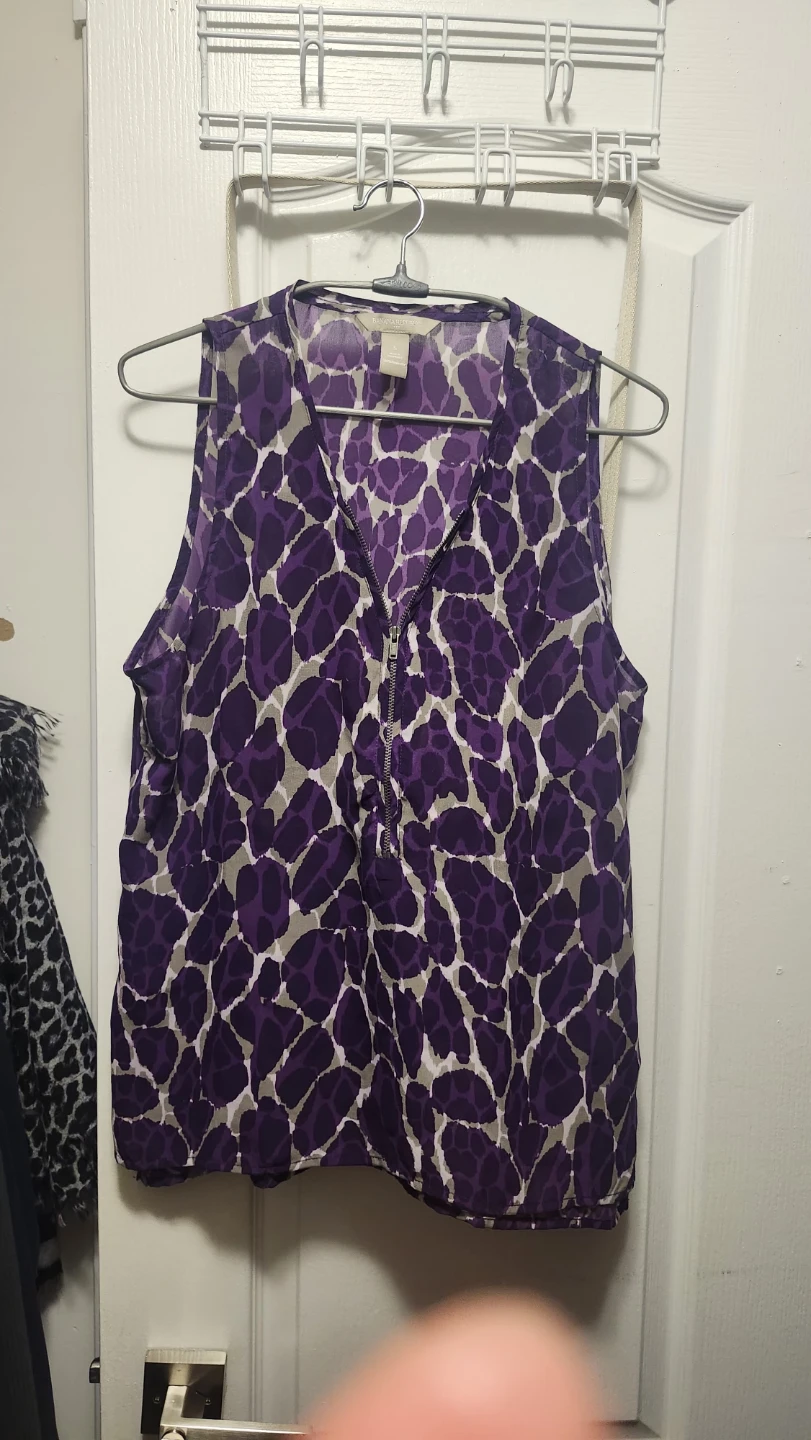 Banana Republic  Sleeveless Blouse- S