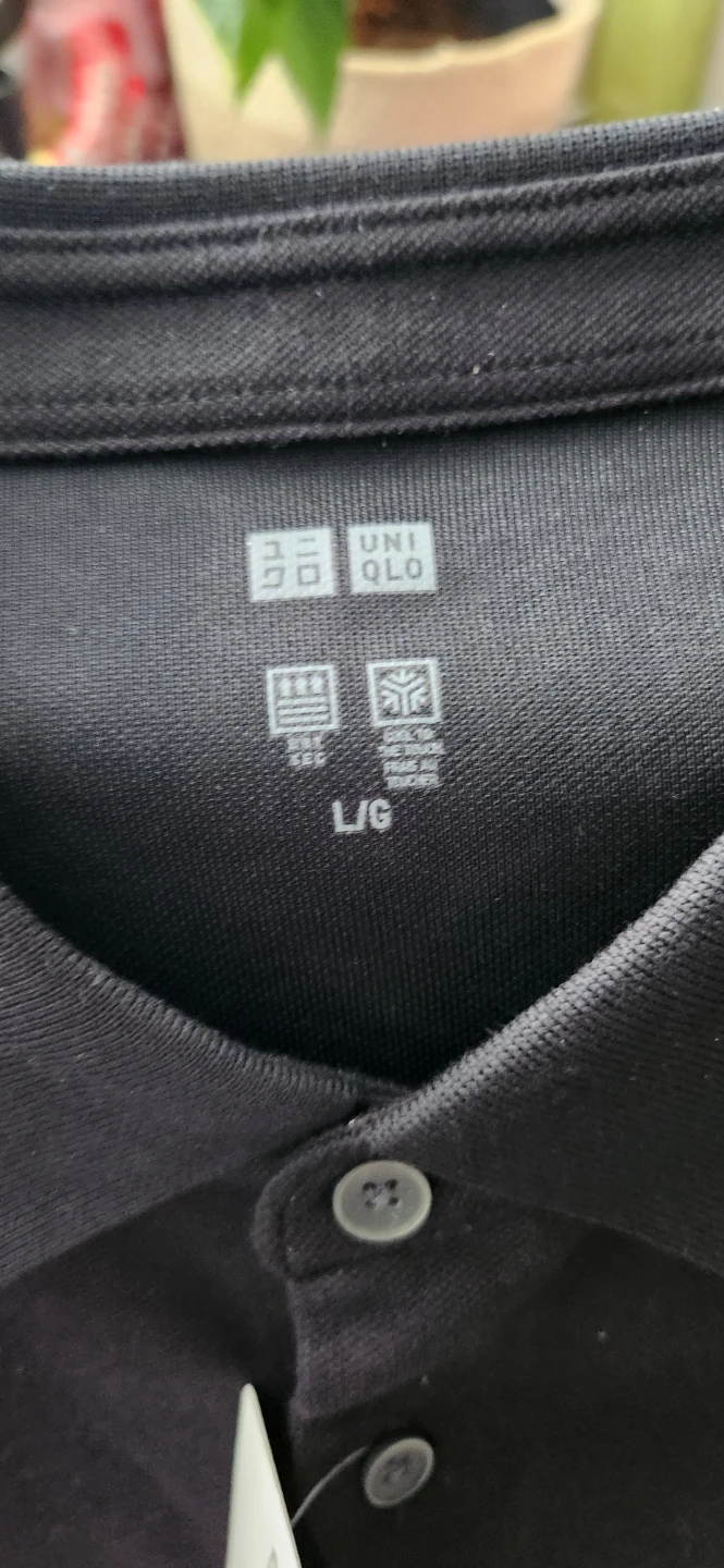 UNIQLO AIRism Polo Shirt - Black - Size L - photo 2