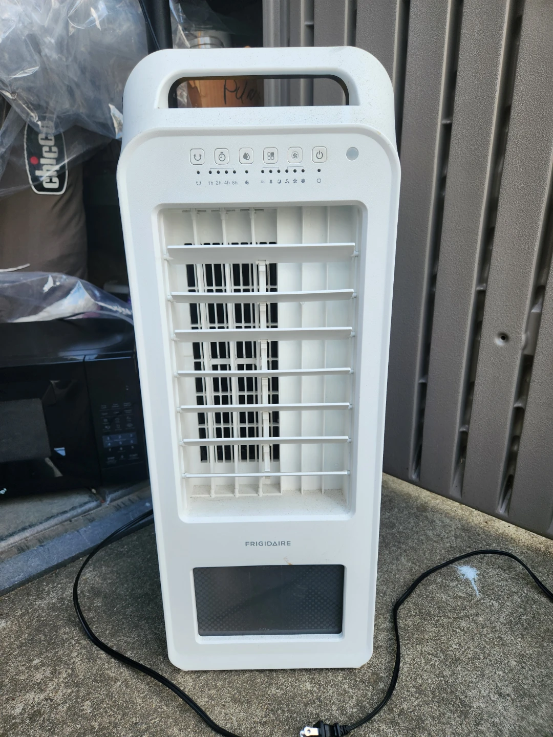 Frigidaire Portable Evaporative Cooler with Remote - photo 3