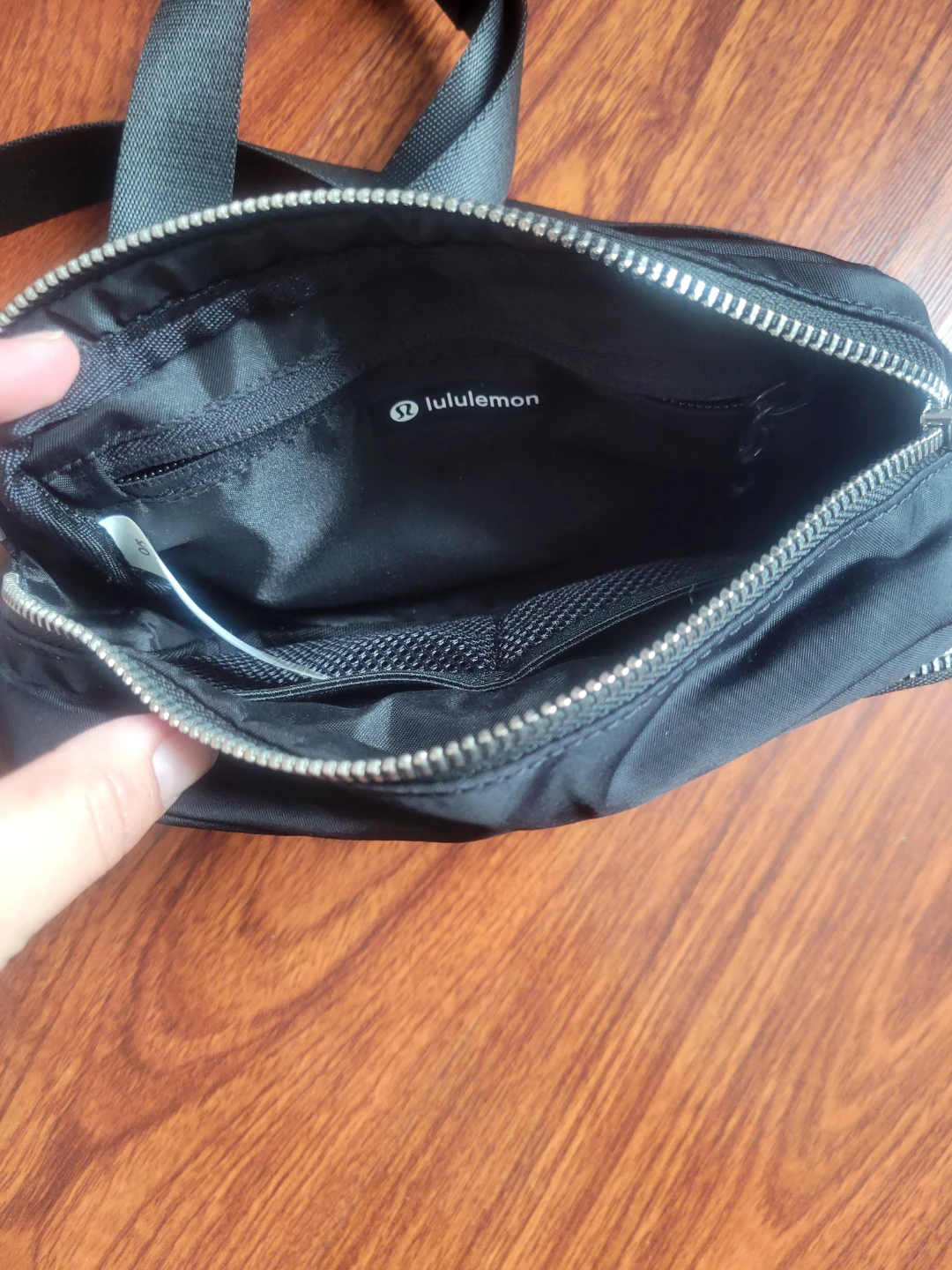 Lululemon Everywhere Belt Bag - Black - photo 4
