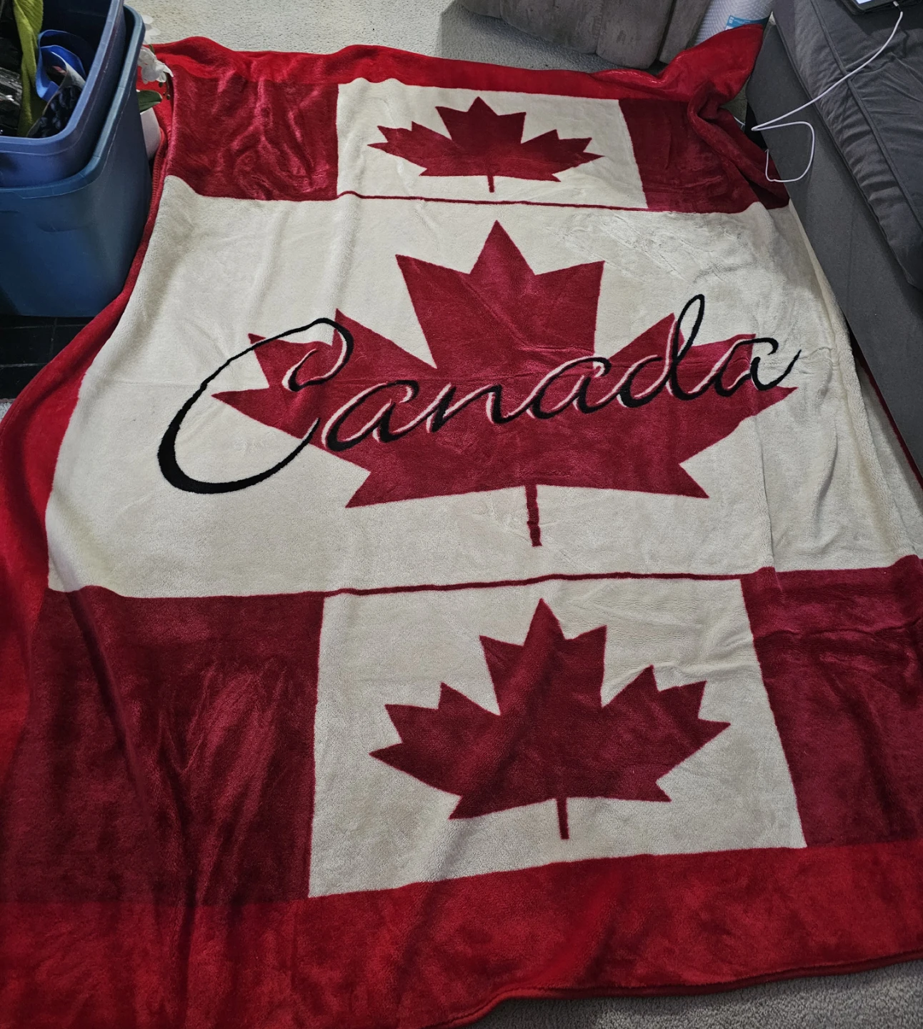 canada maple leaf Fleece Blanket