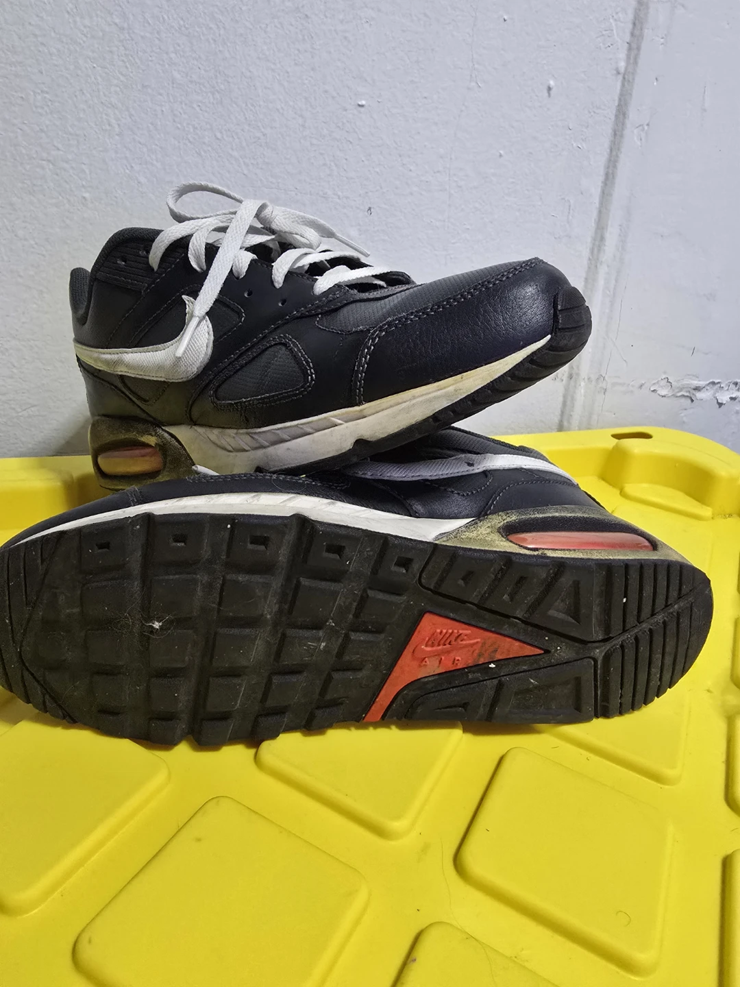Nike Air Max Men's Running Shoes Black White Size 10 - photo 3