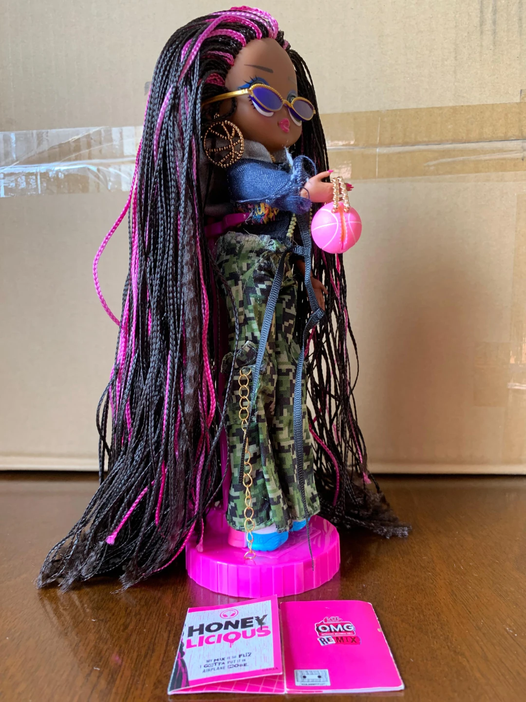 LOL Surprise OMG Remix Honeylicious Doll - photo 5