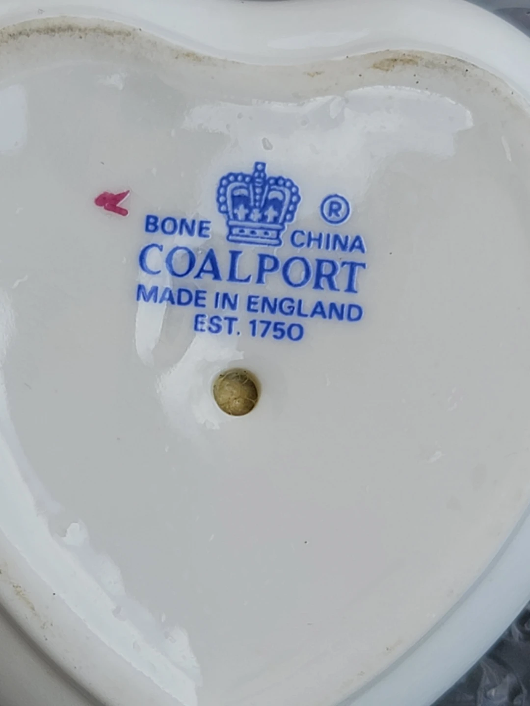 Coalport Bone China Heart Shaped Posy Vase - photo 2
