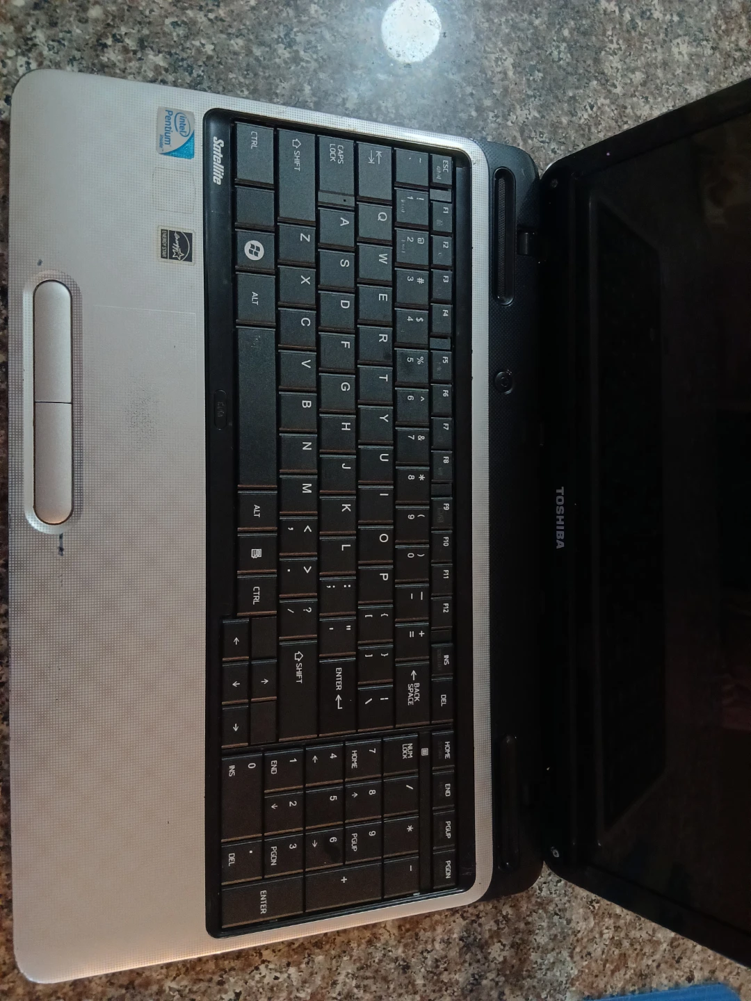 Toshiba Satellite Laptop L755 - photo 2