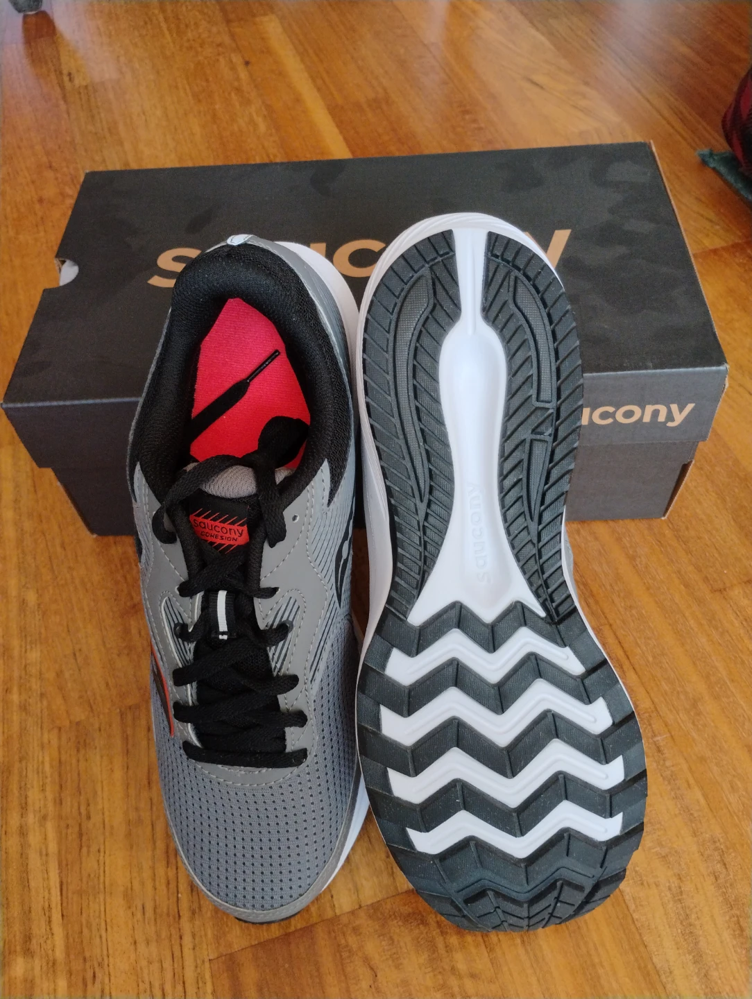 🌱Brand New, Saucony Running Shoes - Grey/Orange - photo 3