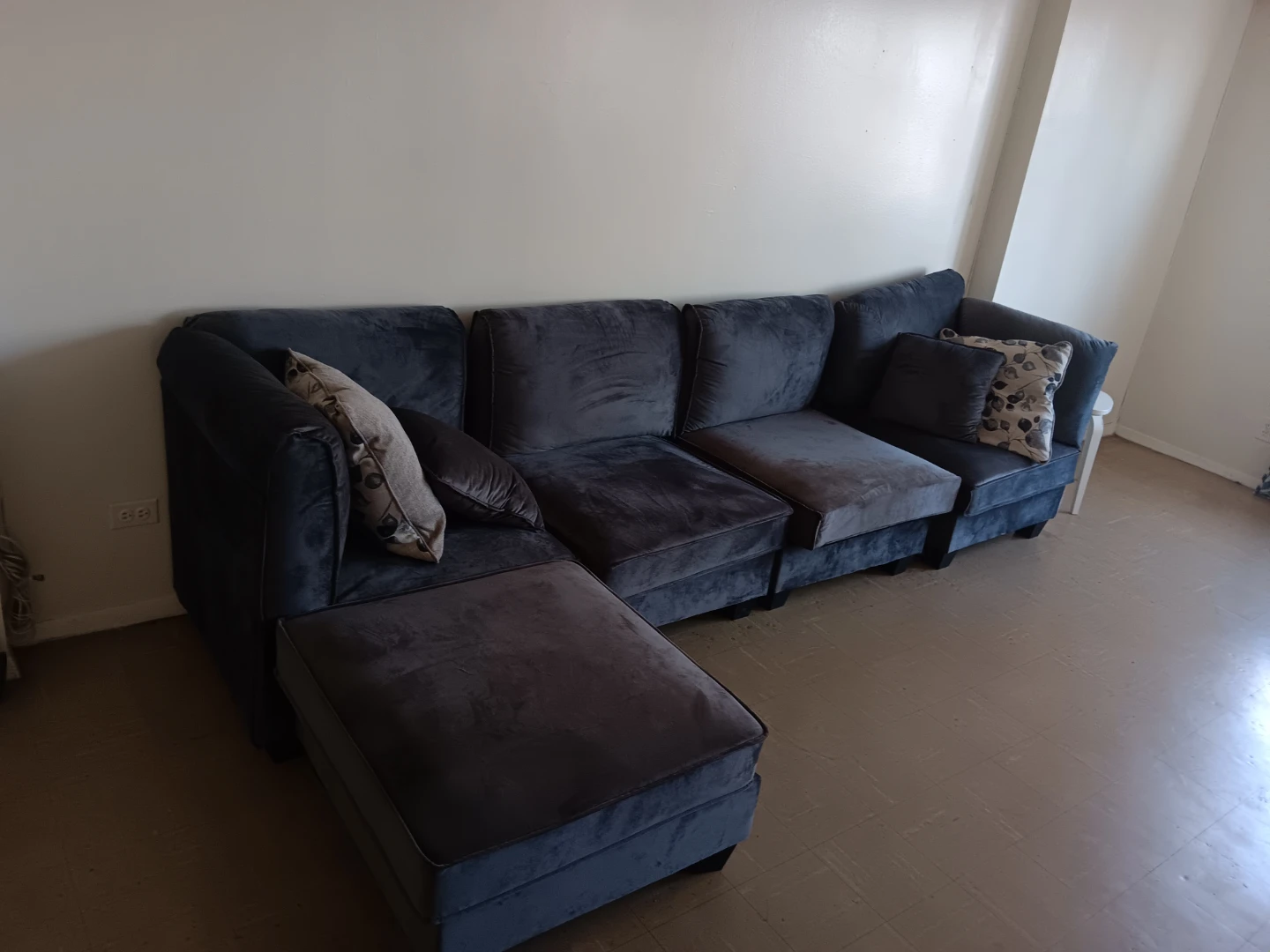 Dark Gray Sectional Sofa with Ottoman