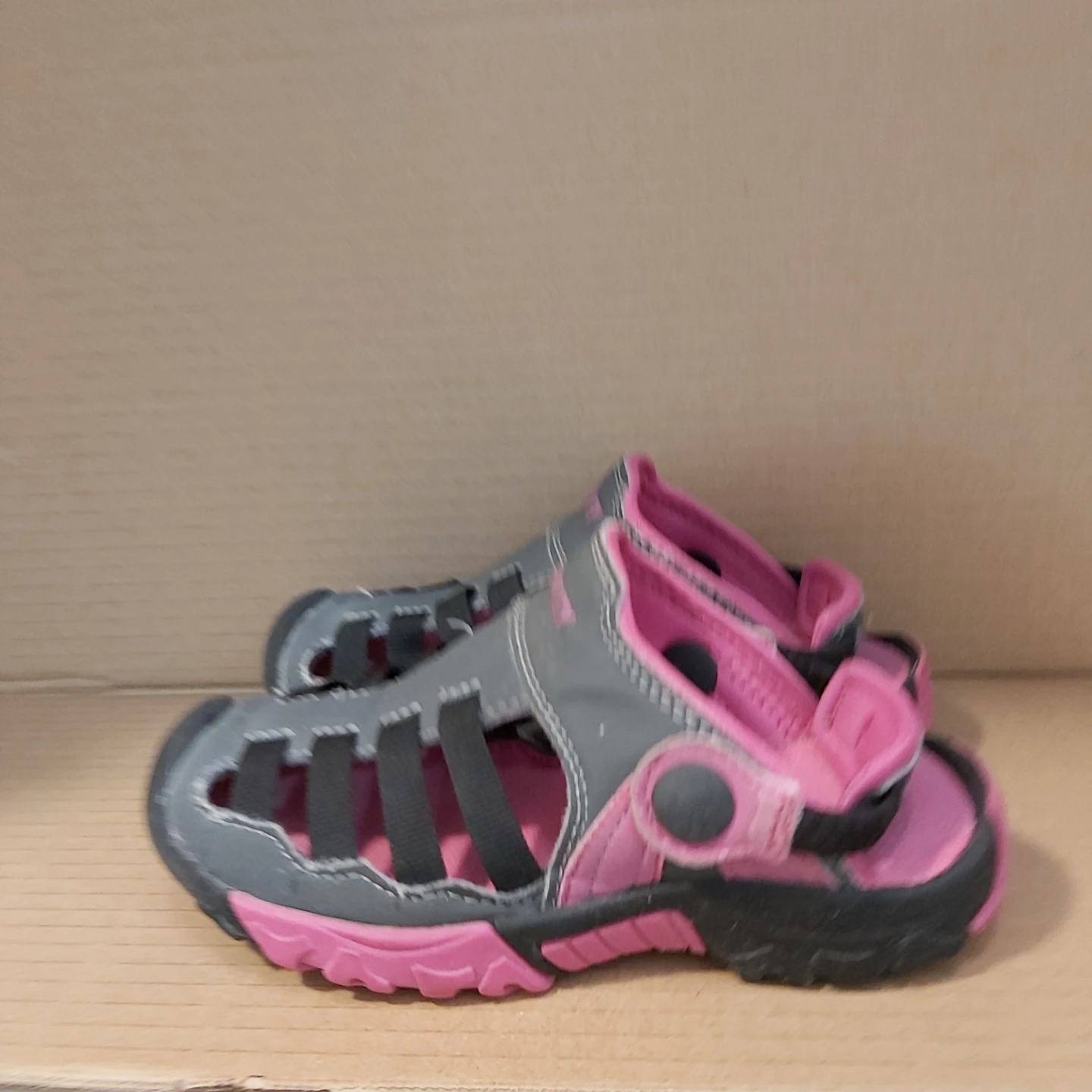 McKinley Kids Sandals Size 11 Pink and grey - photo 2