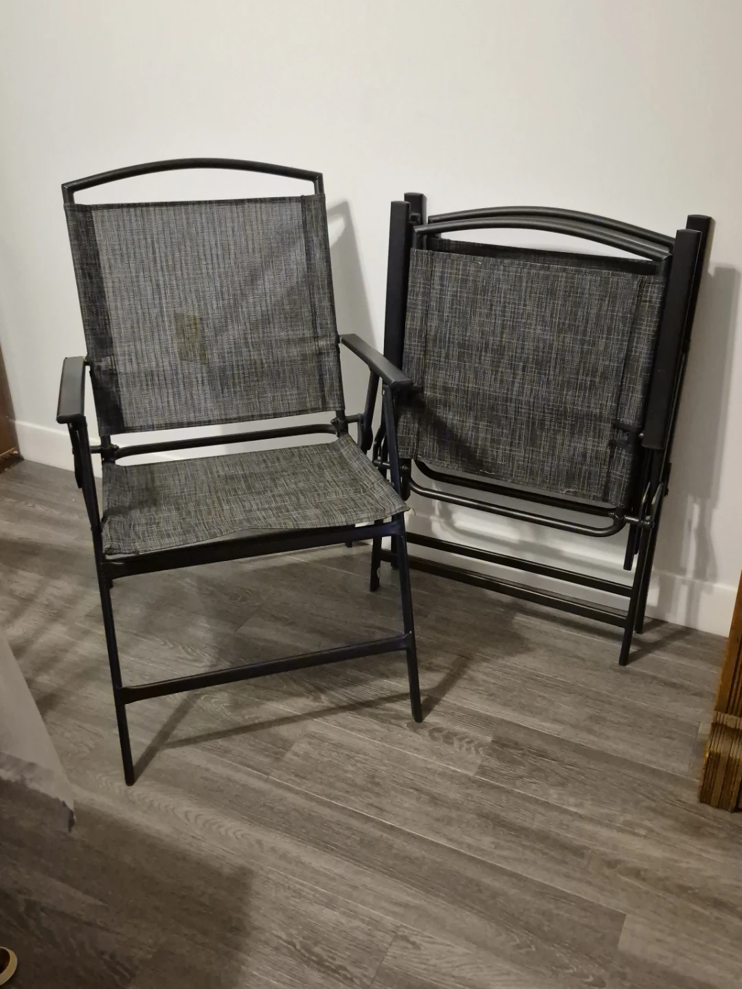 Set of 2l3 Grey Folding Patio Chairs - photo 2