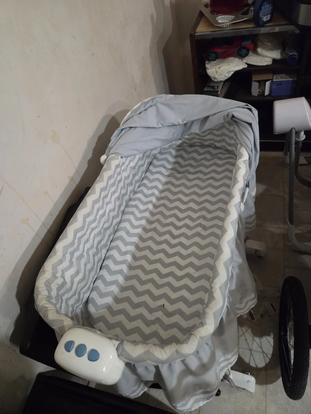 Grey Chevron Bassinet