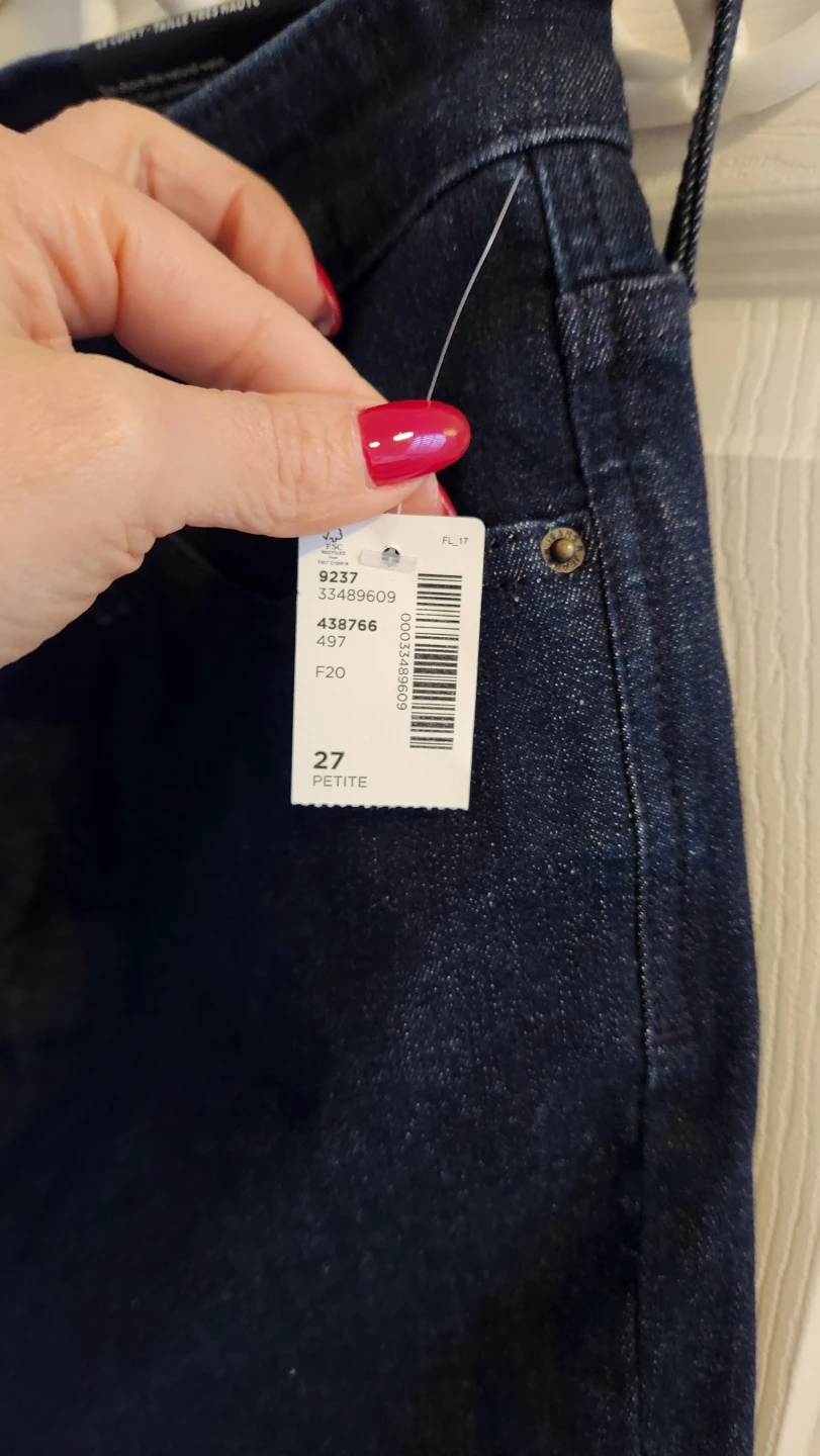BNWT -Skinny Super High Rise Jeans - Size 27 Petite - photo 5