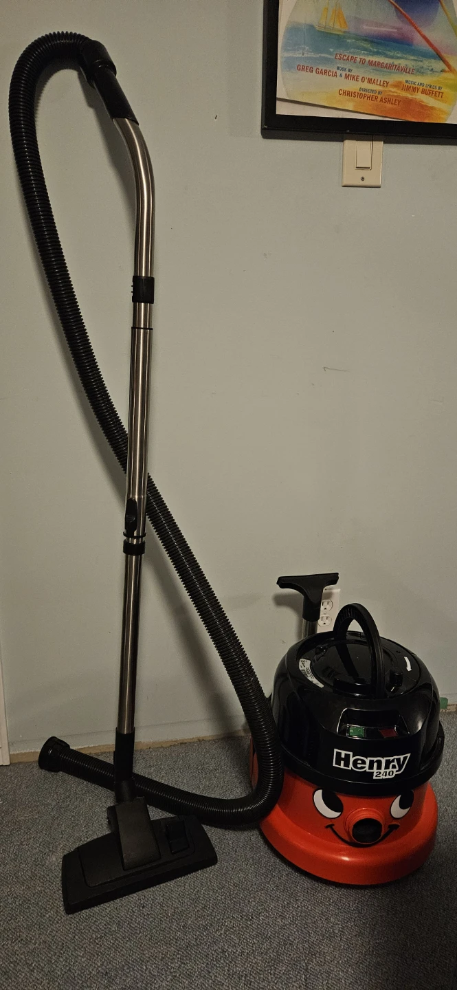 Numatic Henry 240 Vacuum Cleaner - photo 3