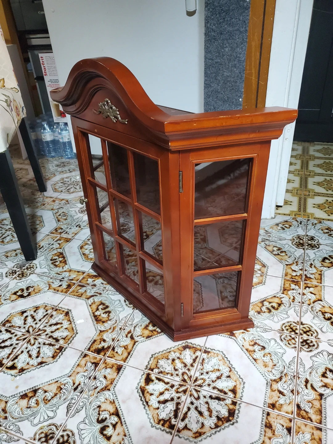 Bombay Wooden Display Cabinet with Glass Doors - photo 4