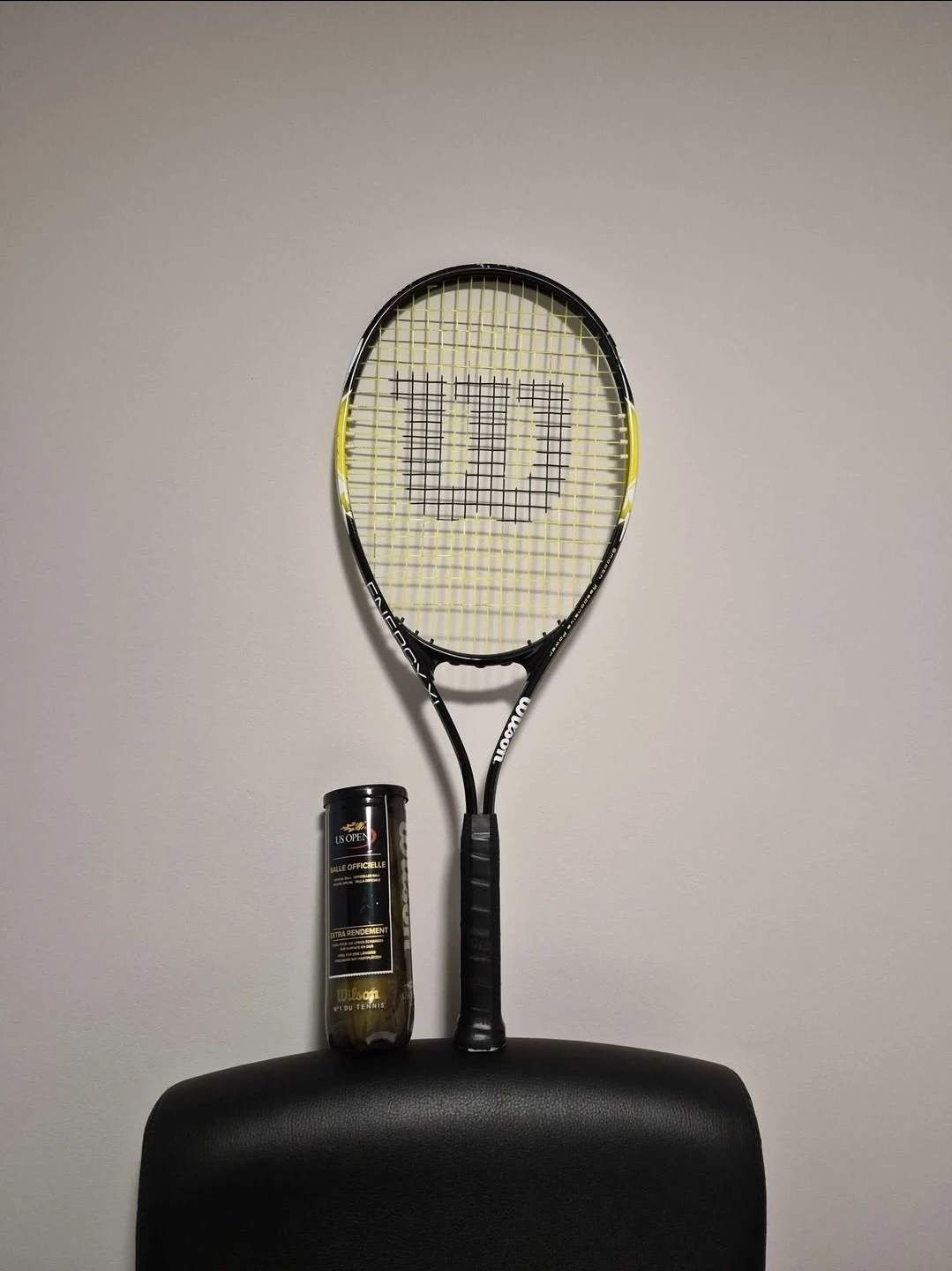Wilson Tennis Racket + Balls Set