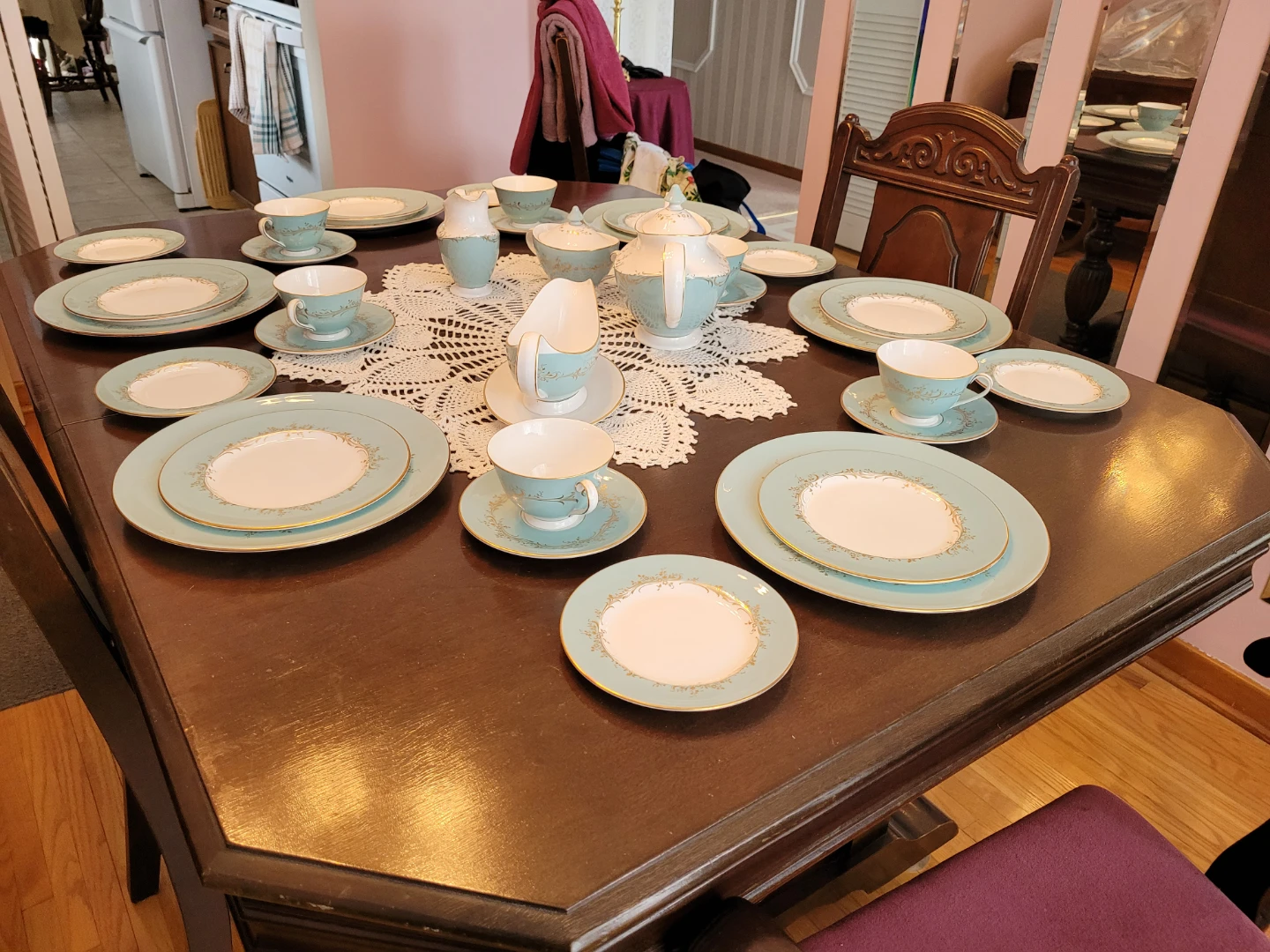 Royal Daulton-Melrose dinnerware (Never Used) - photo 5