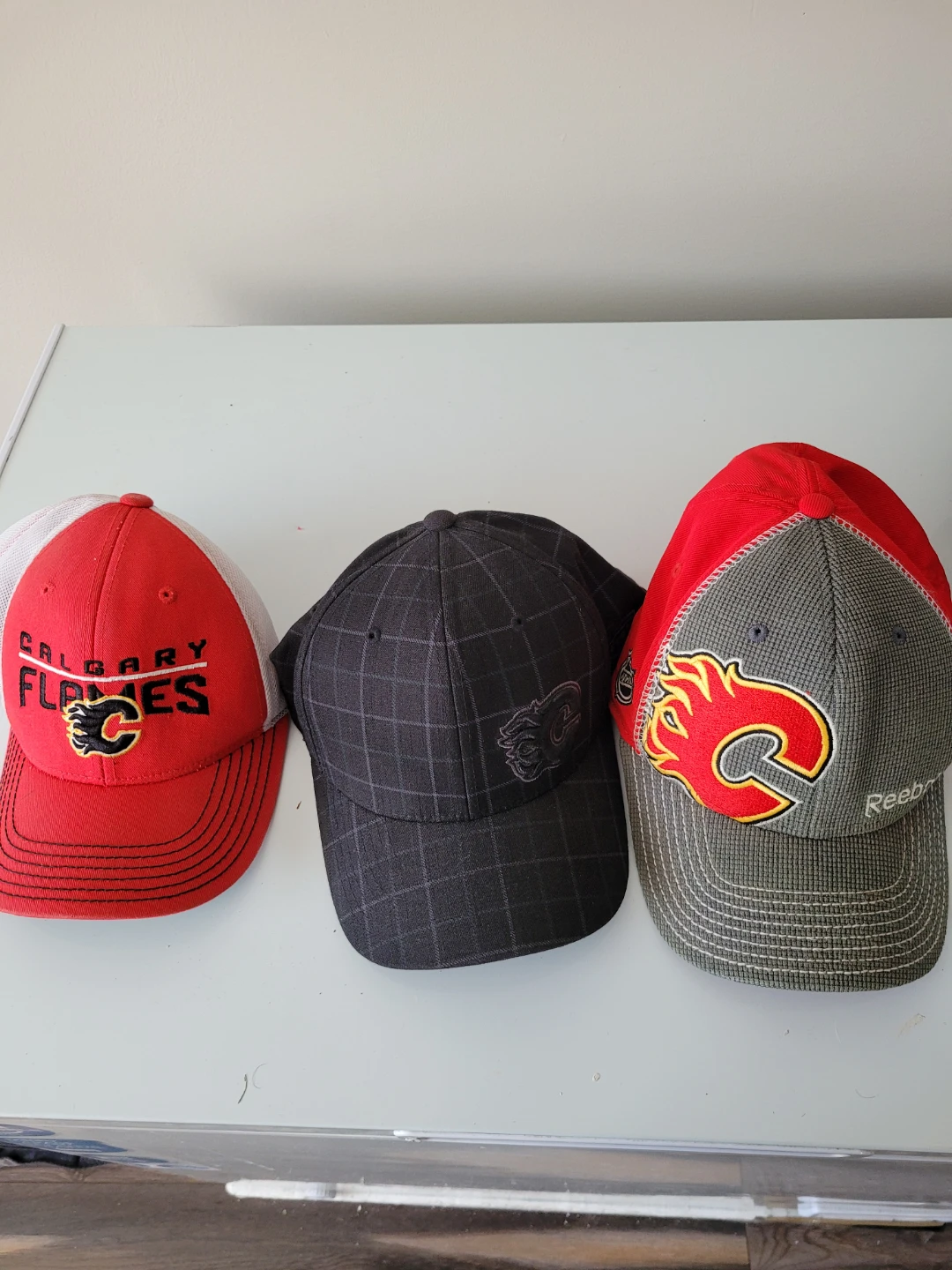 Calgary Flames & Toronto Maple Leafs Hockey Caps $10 each - photo 2