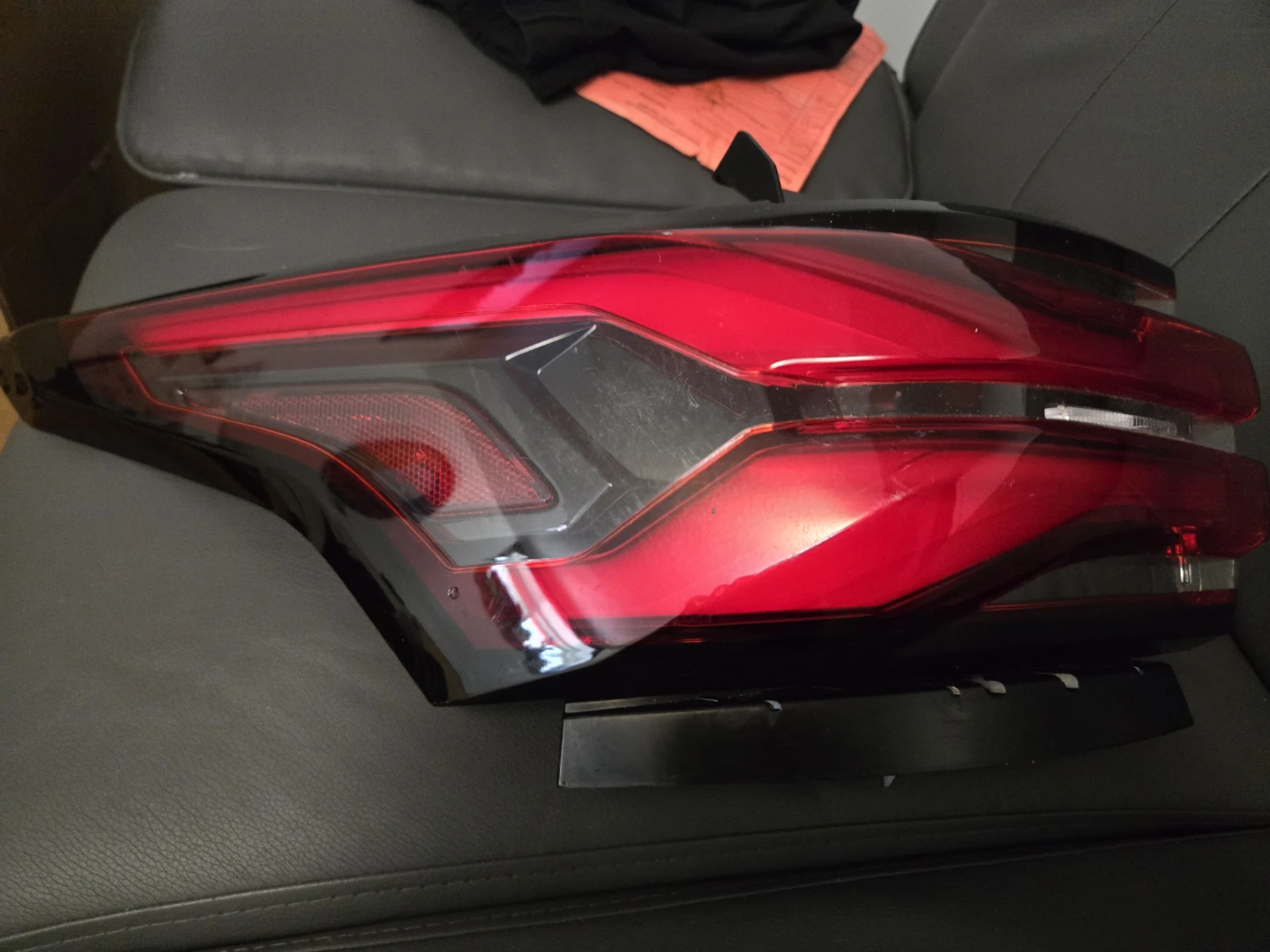 VALUE LINE- REAR LAMP- OUTER, LH (DRIVER SIDE)- LED