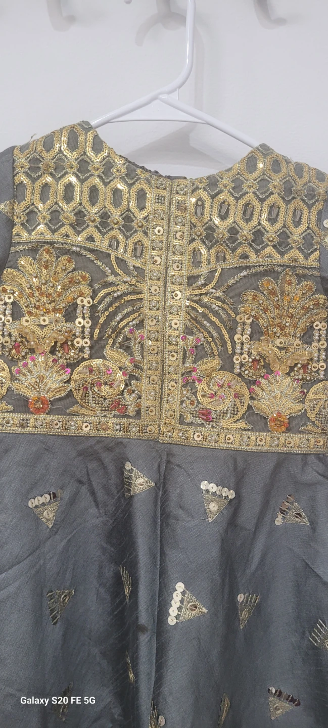 Girls Grey Embellished Kameez with Dupatta - photo 4