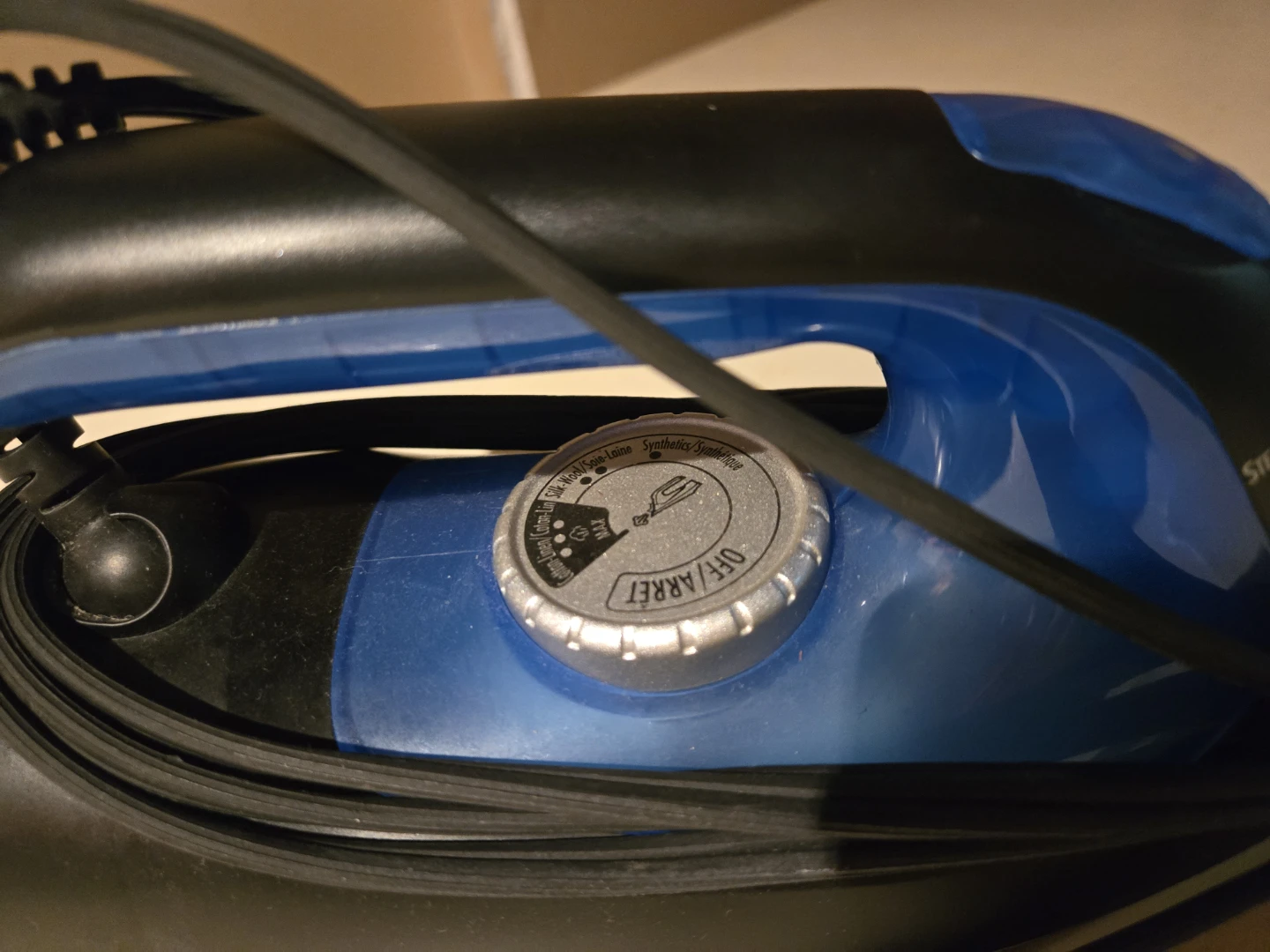 Black and Blue Steam Iron - photo 2