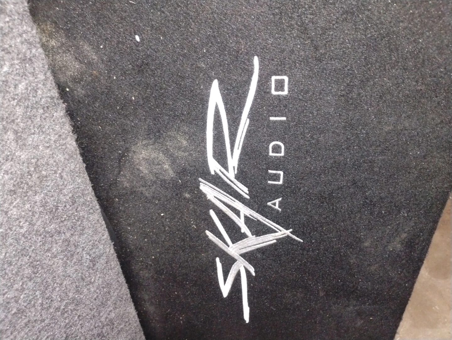12 inch Skar  subwoofer box - photo 4