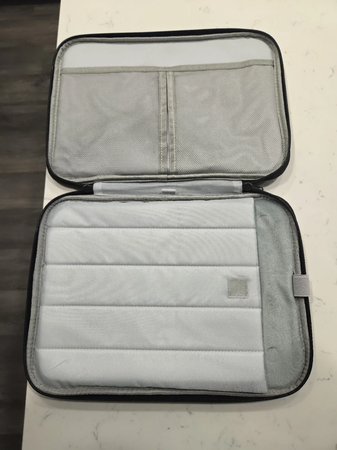 Apple MacBook Air 13.6" w/ Touch ID (2025) - photo 4