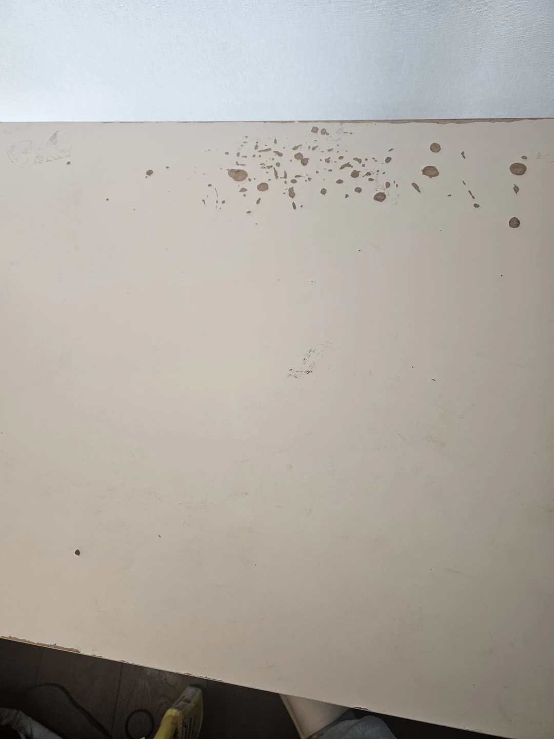 Free Ikea desk & chair - photo 5