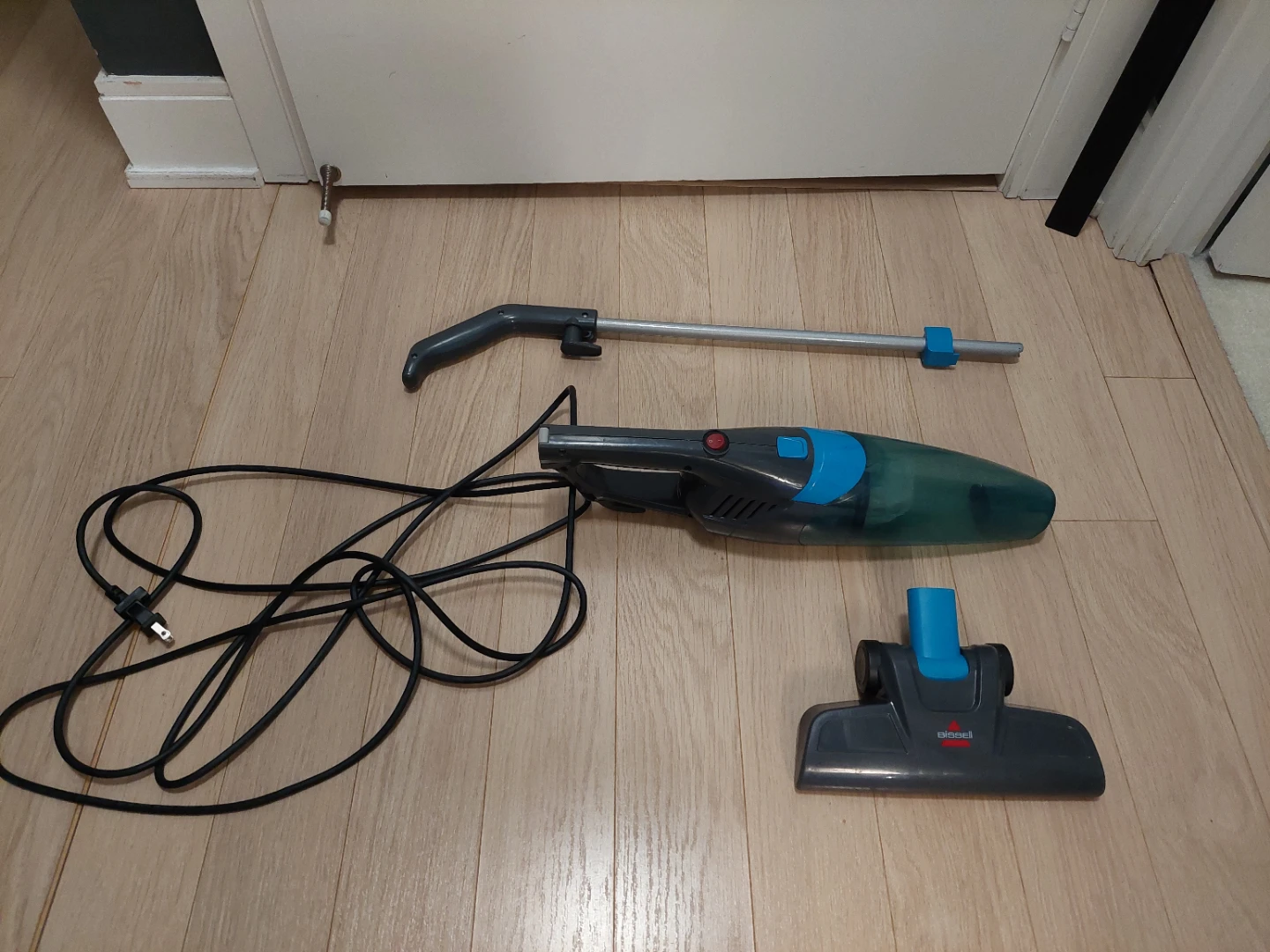 Bissell 3-in1Lightweight Stick Vacuum - photo 2